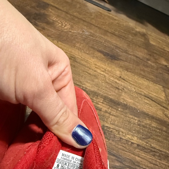 Reebok Red and White Sneakers - Picture 3 of 5